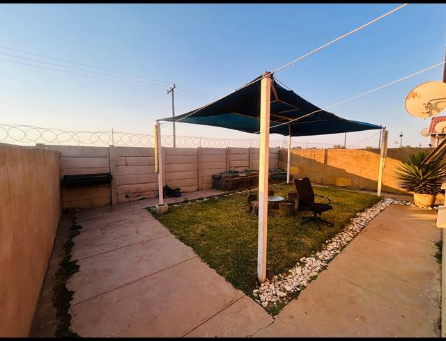 2 BEDROOM HOUSE FOR SALE IN SAVANNA CITY